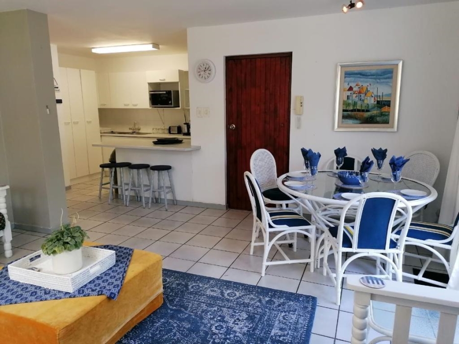 8 Bedroom Property for Sale in Paradise Beach Eastern Cape